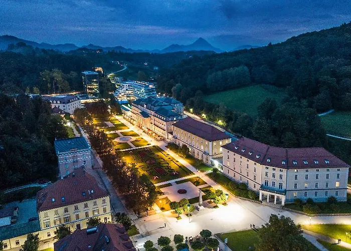 Grand Rogaska רוגאסקה סלאטינה